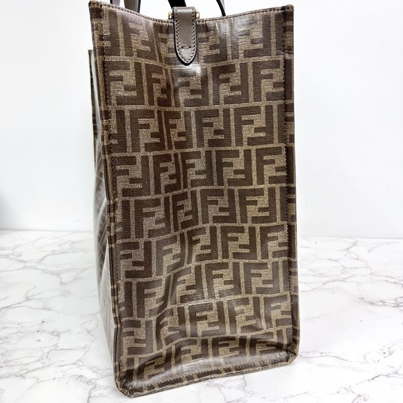 Fendi - Picture 13 of 14